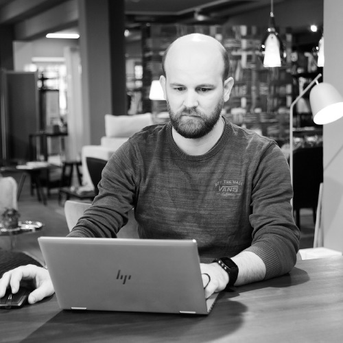 Kurt Wohndesign AG - Home - Geschäftsleitung - Roman Seematter
Projektleiter
E-Mail Kurt Wohndesign AG - Home - Geschäftsleitung - Roman Seematter
Projektleiter
E-Mail